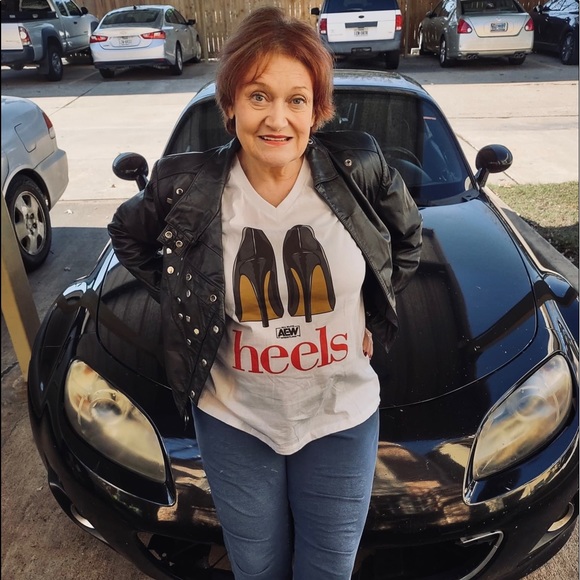 Meet your Posher, Jo - Picture 1 of 8